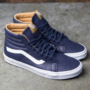 Leather Skate Hi-top Vans Shoe